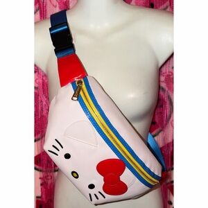 ❤️ Hello Kitty Loungefly Chest Bag